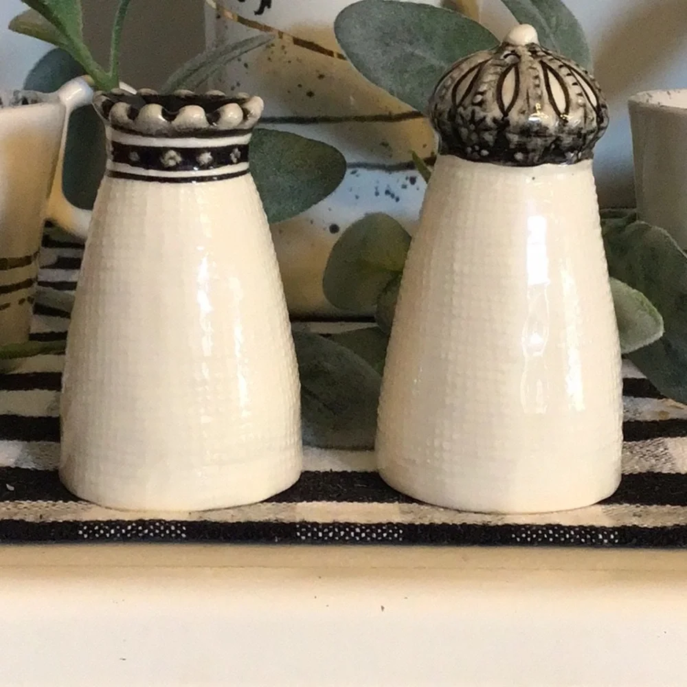 Rae Dunn Salt and Pepper Crown Shakers